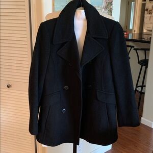 Liz Claiborne ladies Elegant Black Peacoat, excellent condition